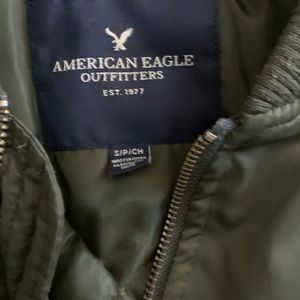 AMERICAN EAGLE OUTFITTERS BOMBER JACKET